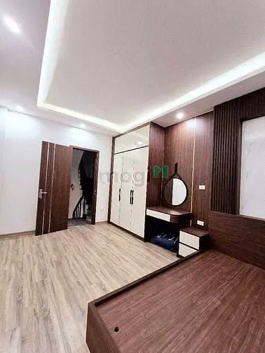 Bán Nhà Dân Xây Trường Chinh 5 Tầng 30M2 , Mt 3.3M Giá 7,6 Tỷ