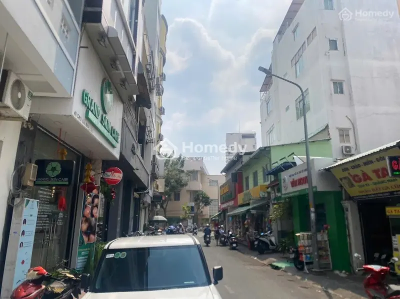 Cho Thuê Nhà Nguyên Căn - Mặt Tiền Đường Trần Hưng Đạo, Quận 1