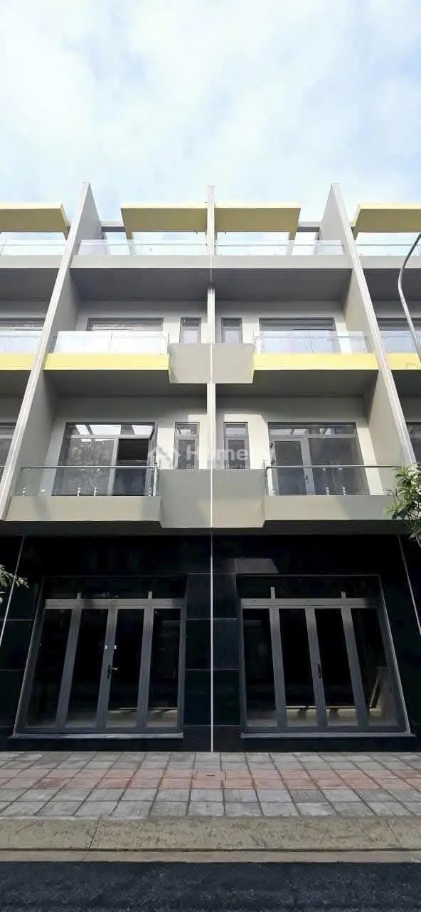 Bán Gấp Nhà Phố Bcons Uni Valley Vị Trí Vàng Nằm Trong Lòng Làng Đại Học