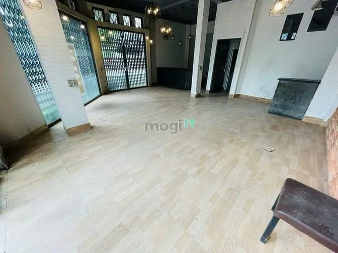 Cho Thuê Nhà Mặt Tiền Kinh Doanh Trường Sa , Quận 3 Dt Ngang 7X15M