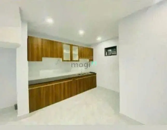 Bán Gấp Nhà Quận 2-2 Tầng- Mới Đẹp-Hẻm Rộng-Sổ Hồng Riêng Sang Tên Nga