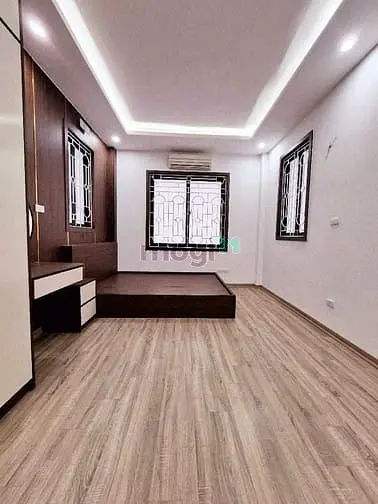 Bán Nhà Dân Xây Trường Chinh 5 Tầng 30M2 , Mt 3.3M Giá 7,6 Tỷ