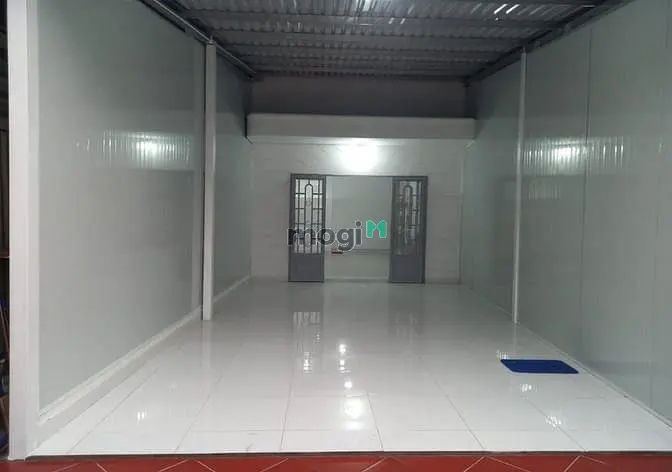 Cần Cho Thuê Mặt Bằng 4X18M 20Tr/Th Mặt Tiền Nguyễn Duy Trinh Sầm Uất