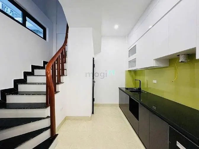 Nhà Mới Lô Góc Bùi Xương Trạch - 5 Tầng 31M2 , Mt 3,5M , 8,3 Tỷ