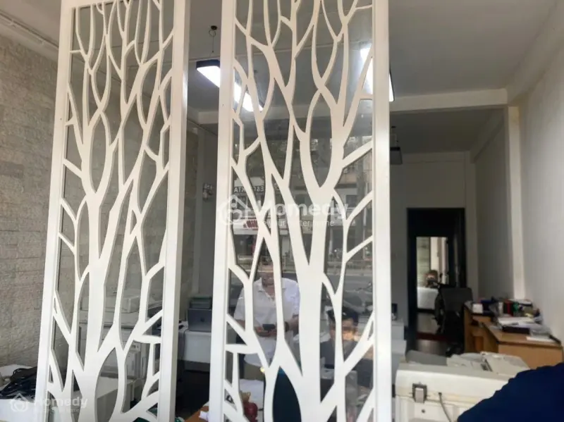 Cho Thuê Nhà Nguyên Căn - Mặt Tiền Đường Trần Hưng Đạo, Quận 1