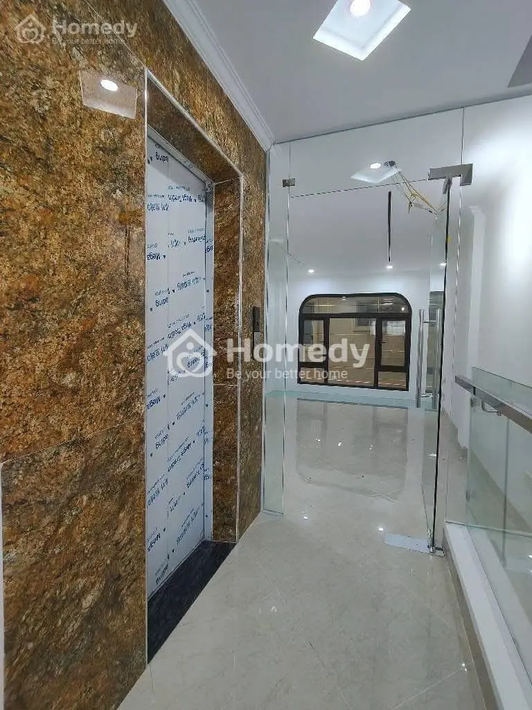 Cực Hiếm! Hoàng Đạo Thành, Ô Tô Vào Nhà, 7 Tầng Thang Máy, 50M2, 19 Tỷ