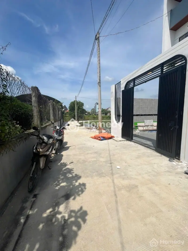 Chính Chủ Cần Tiền Bán Nhanh Nhà 1 Trệt 1 Lầu(5X20) Ngay Cầu Lớn Hóc Môn Giá 695Tr