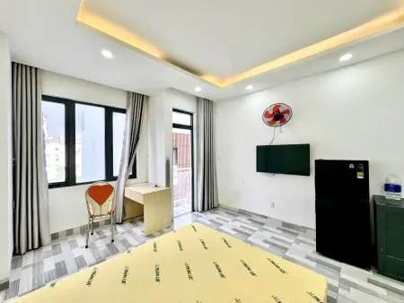 Cho Thuê Phòng Full Nt Ban Công 30M2 Rộng Rãi Nhiều Ánh Sáng Tại Nơ Trang Long, Gần Chợ Bà Chiểu
