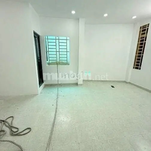 6066373 ảnh đại diện 1