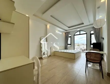 Căn Hộ Penthouse Full Nội Thất – Ban Công Rộng, View Thoáng – Gần Etown & Sân Bay Tân Sơn Nhất