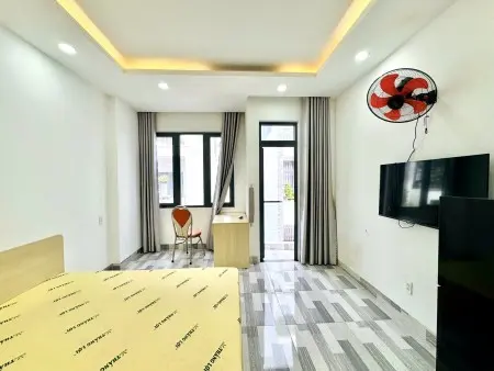 Cho Thuê Phòng Full Nt Ban Công 30M2 Rộng Rãi Nhiều Ánh Sáng Tại Nơ Trang Long, Gần Chợ Bà Chiểu