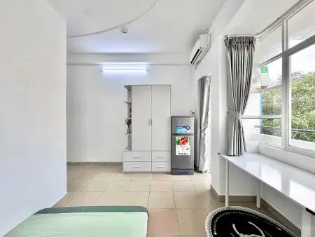 Cho Thuê Phòng Mới Khai Trương Ban Công, Cửa Sổ. Full Nội Thất Gần Chợ Bà Chiểu, Cầu Bông Giáp Q1