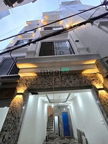 6066579 ảnh đại diện 1