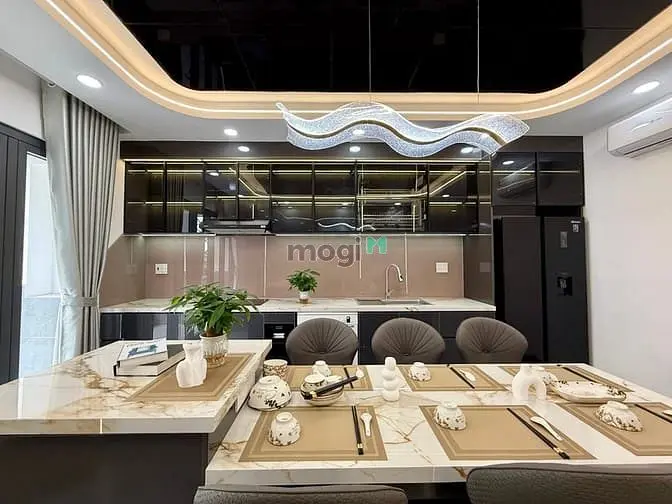 Nhà Sát Gò Vấp Có Thang Máy, Sân Vườn Dt:4X28M, Lửng, 3Lầu, 4Pn, S.thg