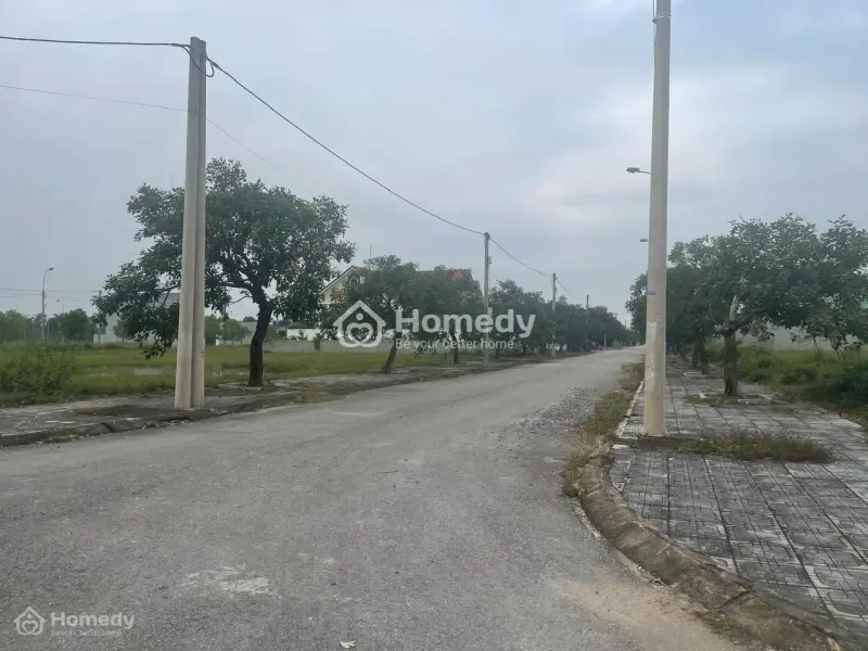 Bán 4 Lô Quốc Lộ 47 Trung Tâm Phố Đà Chợ Đà 300M.