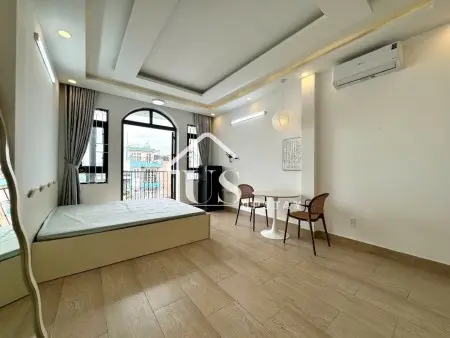 Căn Hộ Penthouse Full Nội Thất – Ban Công Rộng, View Thoáng – Gần Etown & Sân Bay Tân Sơn Nhất