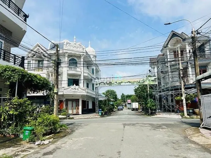 Nhà Bán P.bửu Long Vào Ở Ngay Sổ Hồng Hoàn Công 4,8 Tỷ Nhà 2 Tấm 150M2