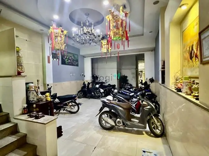 Chính Chủ Bán Nhà Mt Đường Bình Long, Quận Tân Phú.