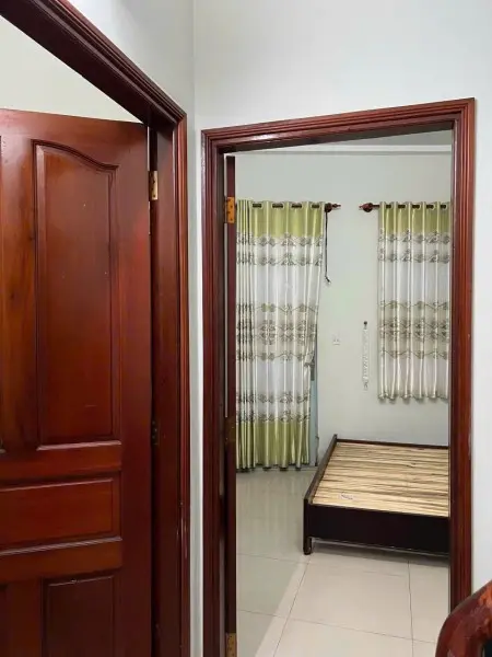 Cho Thuê Nhà 4Pn 3Wc 1 Trệt 2 Lầu, Nhà Mới, Hướng Đông Nam Mát Mẻ, An Ninh, Dtsd 125M2