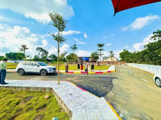 Bạn Nghĩ Sao Về Giá Đất 2 Tỷ - 100M2 - Full Thổ Cư Tại Hoà Lạc