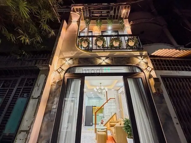 Bán Nhà - Khu Kinh Đô Thời Trang - Trần Quang Diệu - P14- Q3