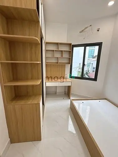 Bán Nhà Hoàng Diệu, 3.6X10M (Nh 7M), 5 Tầng, 5Pn, 3Wc, 8.1 Tỷ, Tl