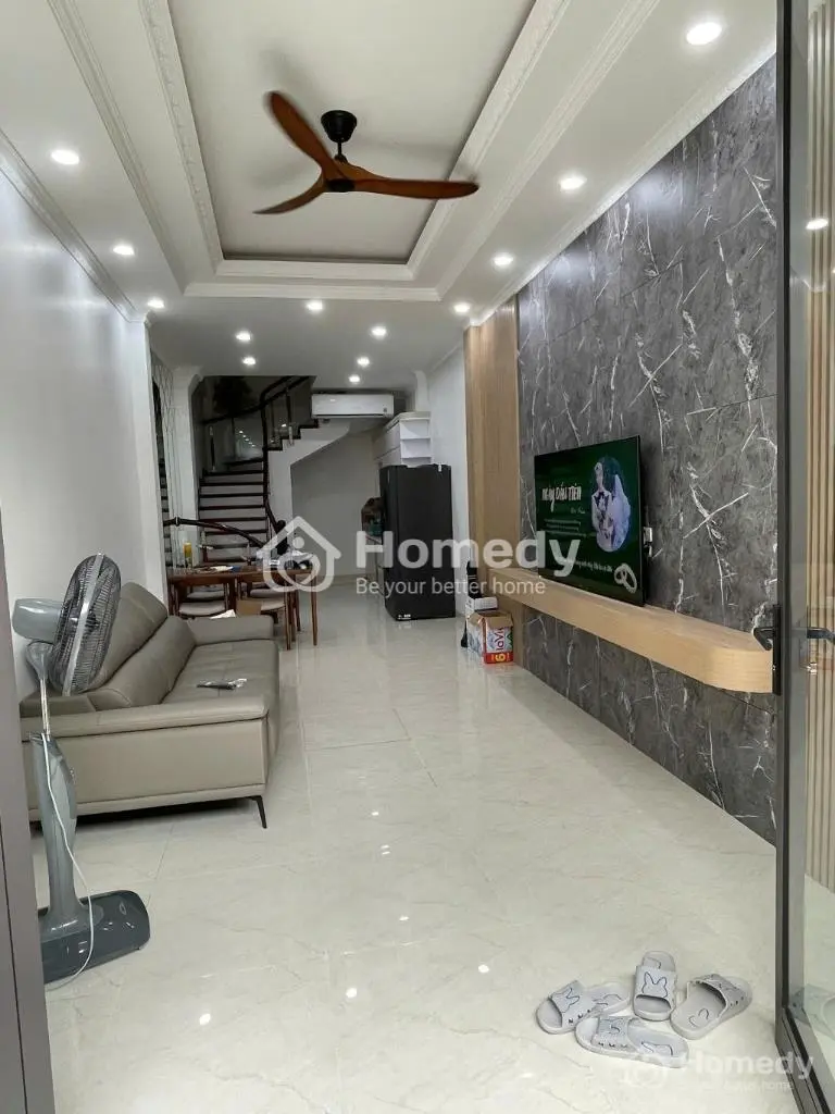 Bán Nhà 40M2 5 Tầng Ô Tô Đỗ Cửa