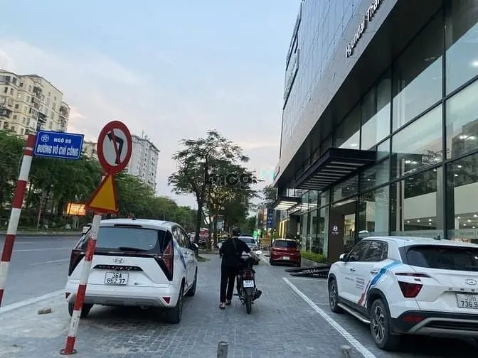 Xuân La Tây Hồ - Ô Tô Tránh 121 M2 – Đất – Mt 7 M – Giá 34.5 Tỷ.