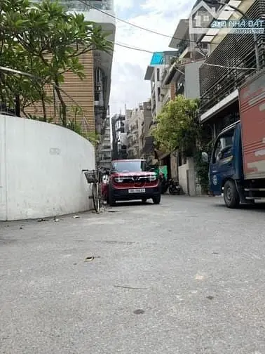 Lạc Long Quân - Tây Hồ - Ô Tô - 148 M2 - 3 Tầng - Giá 33.6 Tỷ