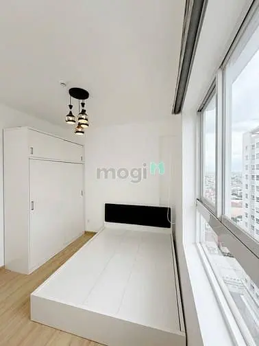 Bán Căn Hộ Cố Sổ Hồng 3Pn 2Wc Giá 4Ty6 Chung Cư Moonlight Park View