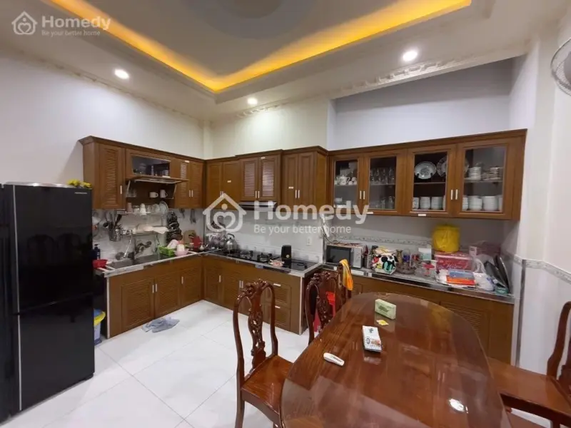 🚗 Nhà 3 Lầu, Sân Thượng, Xe Hơi Vô Tận Nhà – Chỉ Việc Xách Vali Ở!