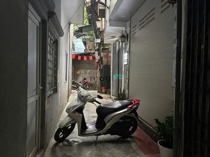 Bán Nhà 7 Tầng Thang Máy Khâm Thiên 37M2 , Mt 3M , Sổ Nở Hậu