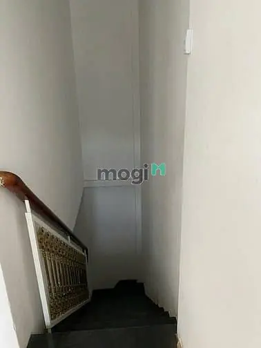 Siêu Mt Phạm Hồng Thái P.bến Thành Q1 Đối Diện New World