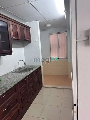 Cho Thuê Căn Hộ Bầu Cát, Dt 70M2, 2Pn, Nt Cơ Bản, Giá 9.5Tr/Th.