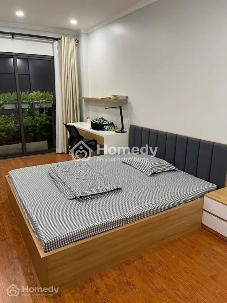 Bán Nhà 40M2 5 Tầng Ô Tô Đỗ Cửa