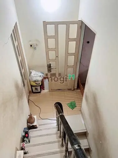 Bán Nhà Ngang 4.5M 2 Lầu Đúc Btct Không Quy Hoạch Hẻm 368 Tôn Đản P4