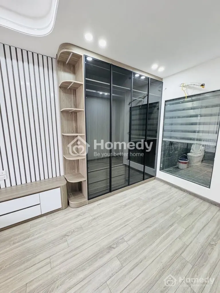 Bán Nhà 46M2 8,79Tỷ Phường Thạch Bàn Long Biên