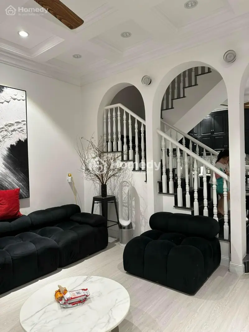 🏡 Siêu Phẩm Quận 7 – Nhà Mới, Xe Hơi Tới Cửa, Full Nội Thất!