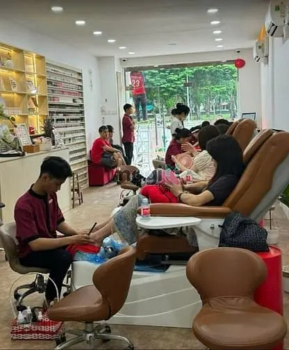 Siêu Mt Phạm Hồng Thái P.bến Thành Q1 Đối Diện New World