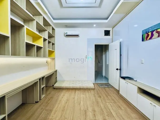 Phan Đăng Lưu – Hẻm Xe Hơi – 50M2 – 4 Tầng – 5 Phòng Ngủ - Chỉ 9 Tỷ 1