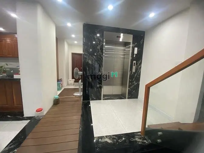 🏠 Hxh Hoàng Văn Thụ - 83M2, 5 Tầng Đúc, Thang Máy - Chỉ Hơn #18Tỷ