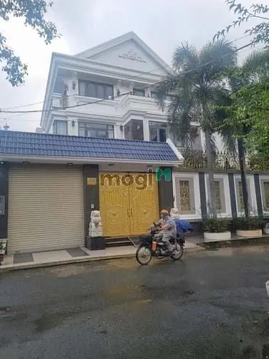 Sos - 321M2 - Khu Biệt Thự Vip - Kdc Hồng Long - Ngang Khung 10M