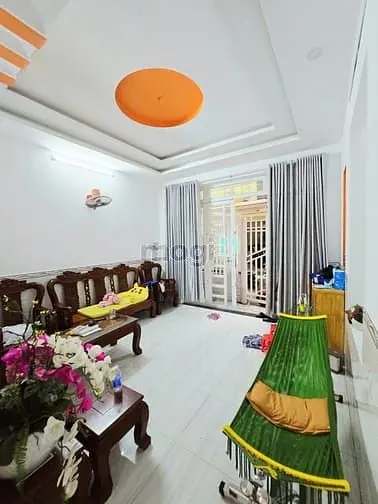 Bán Nhà - 2 Tầng - Hoàn Công - Mới Keng - Ở Ngay - Xe Hơi Đậu Cửa