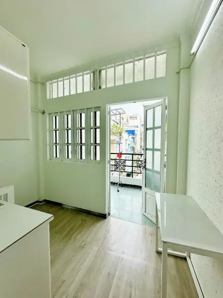 Mình Cần Pass Phòng 30M2 Ngay Quận 5