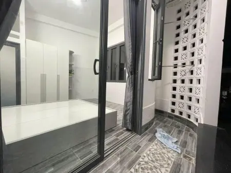 Cho Thê Phòng Trọ Ban Công Máy Giặt Riêng, Gần Đường Trường Sa, Quận 3, Gần Cầu Lê Văn Sỹ