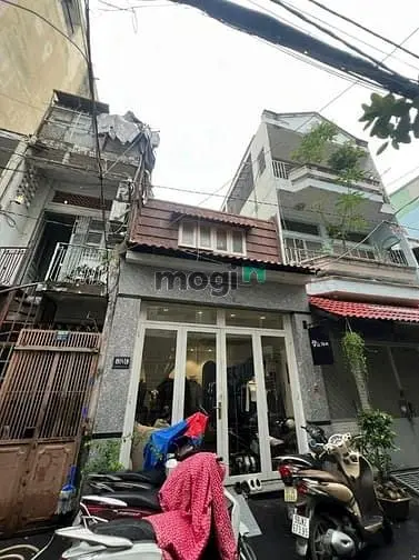 6067180 ảnh đại diện 1