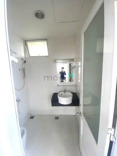 Bán Căn Góc Chung Cư Hoa Sen, Quận 11, Có Sổ, 64M2 2Pn, Nhà Thoáng Đẹp