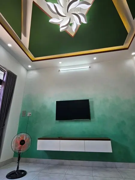 Nhà Nguyên Căn Chính Chủ Full Nội Thất, 1 Trệt 2 Lầu, Hẻm Xe Hơi - Gần Fpt, Đh Ufm, Nttu.