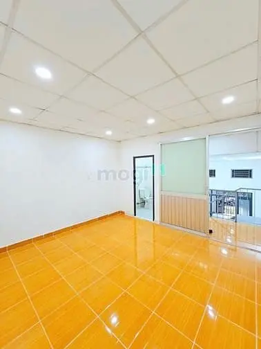 Bán Nhà Gấp - Giảm 500Tr - 65M2 - C4 - Xe Hơi Đậu Cửa - Võ Văn Hát