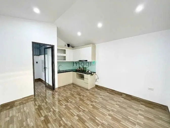 Bán Nhà Lô Góc Phố Pháo Đài Láng - 6 Tầng Thang Máy 38M2 , Mt 4M